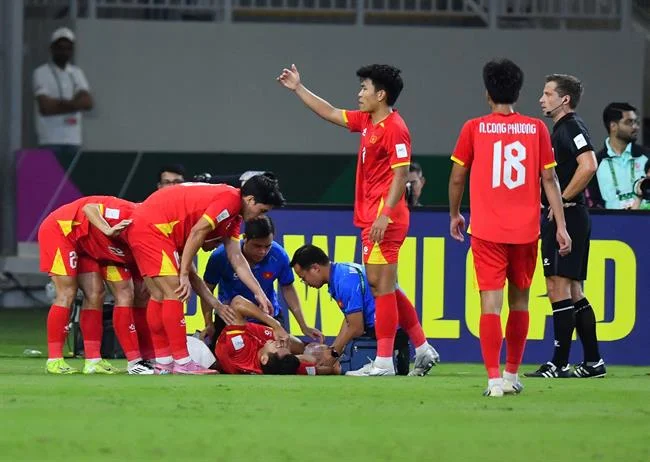 Các kênh liên hệ hỗ trợ khách hàng của SCV288: trò chuyện trực tuyến, email và điện thoại